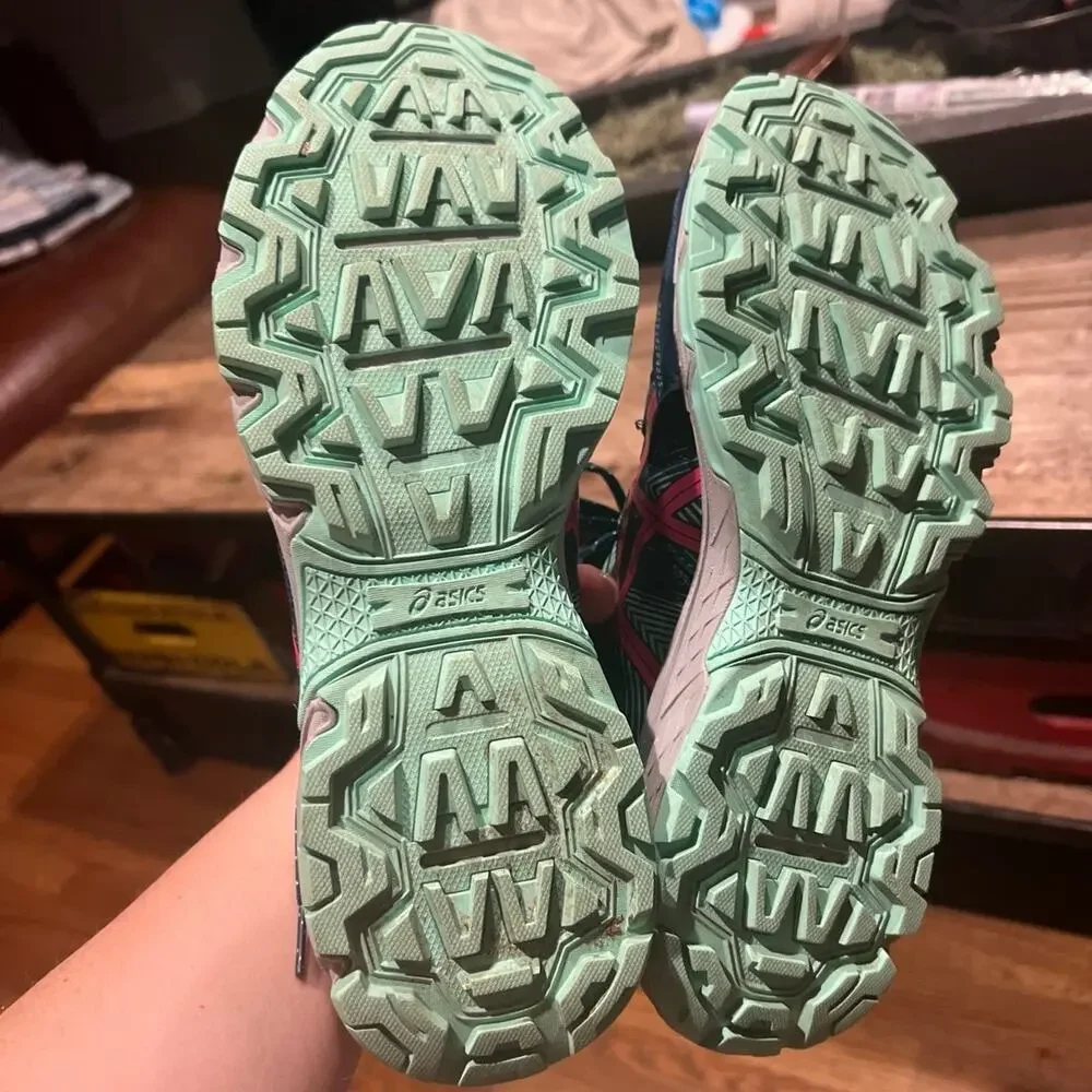 Asics smoke pet